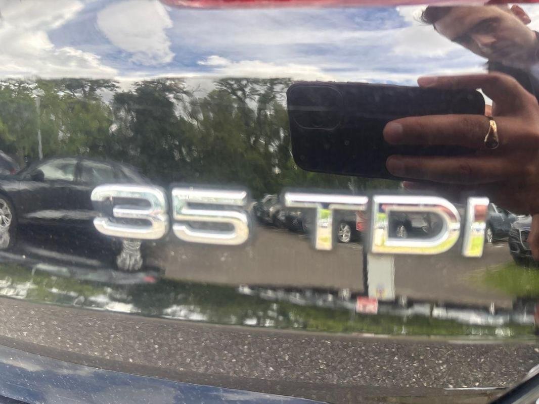 Audi Q3 - Photo 35