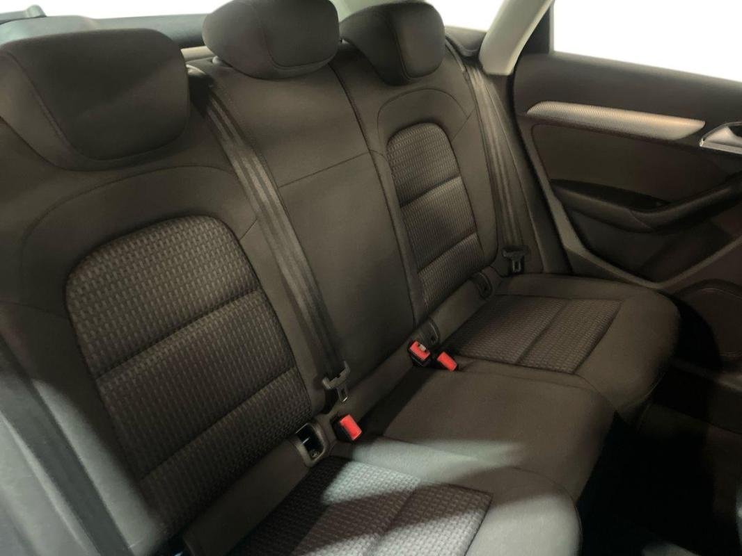 Audi Q3 - Photo 23