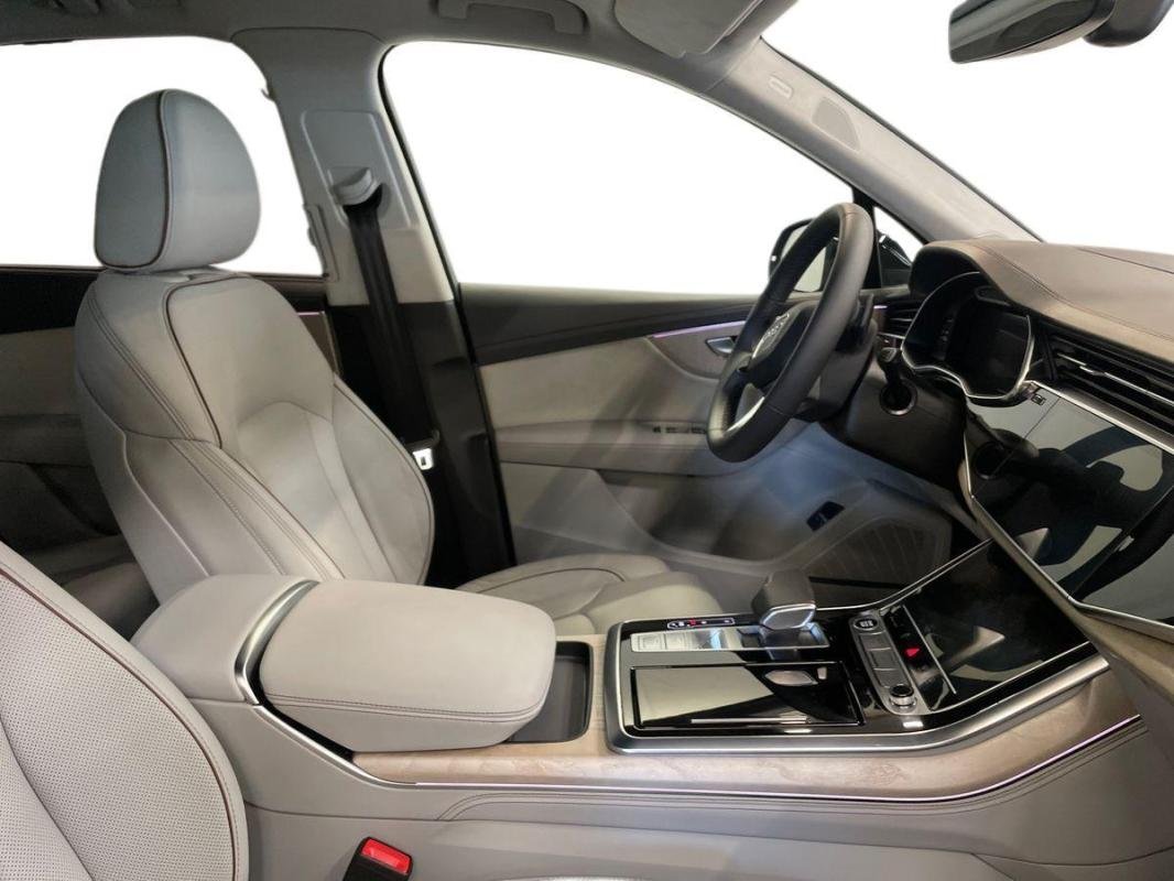 Audi Q7 - Photo 13