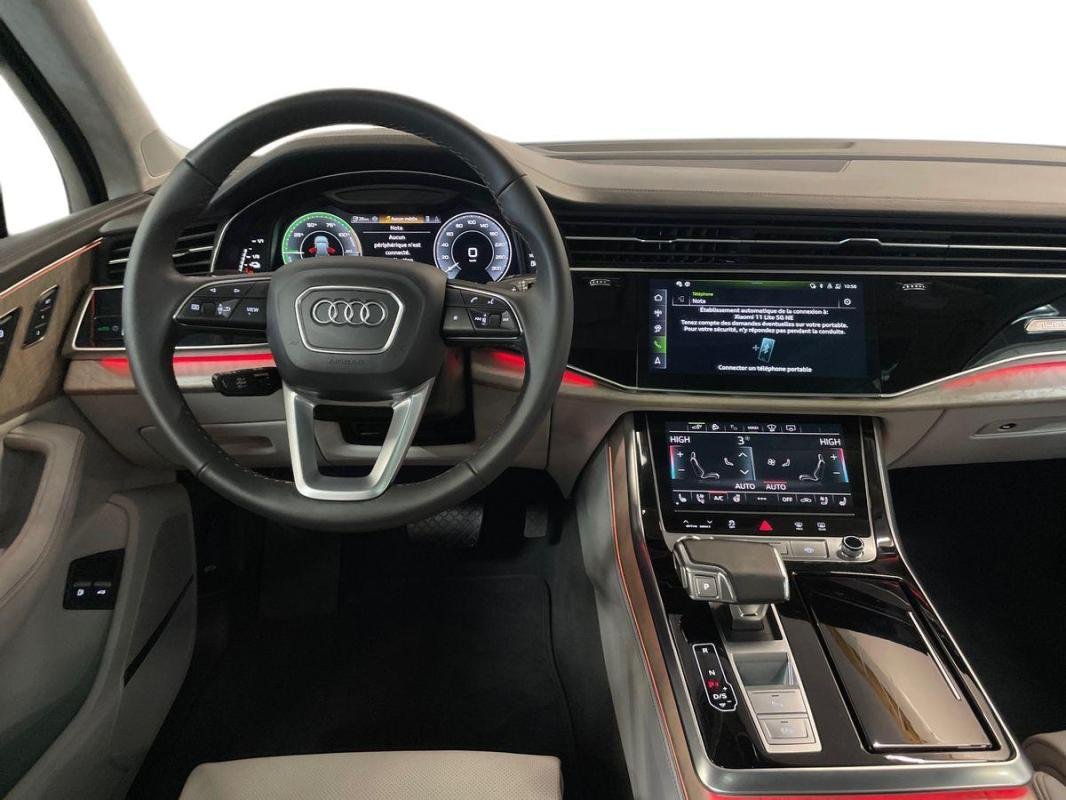 Audi Q7 - Photo 24