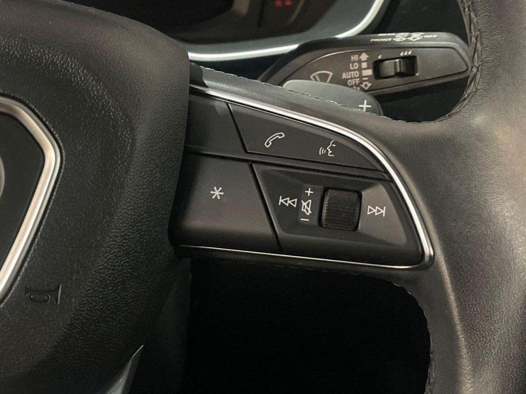 Audi Q3 - Photo 20