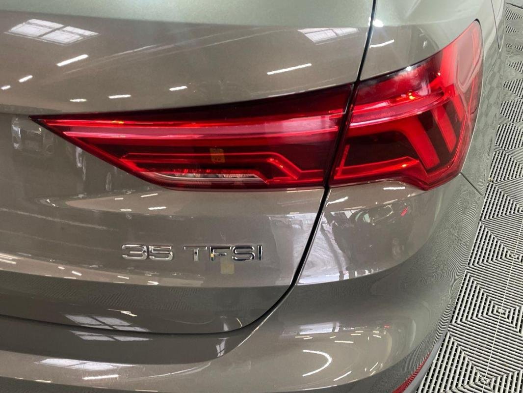 Audi Q3 - Photo 30