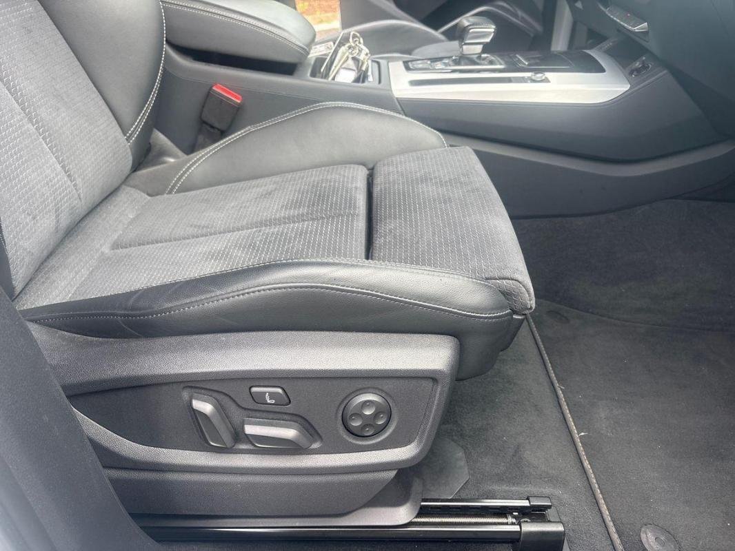 Audi SQ5 - Photo 14