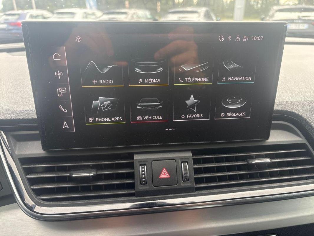 Audi SQ5 - Photo 18