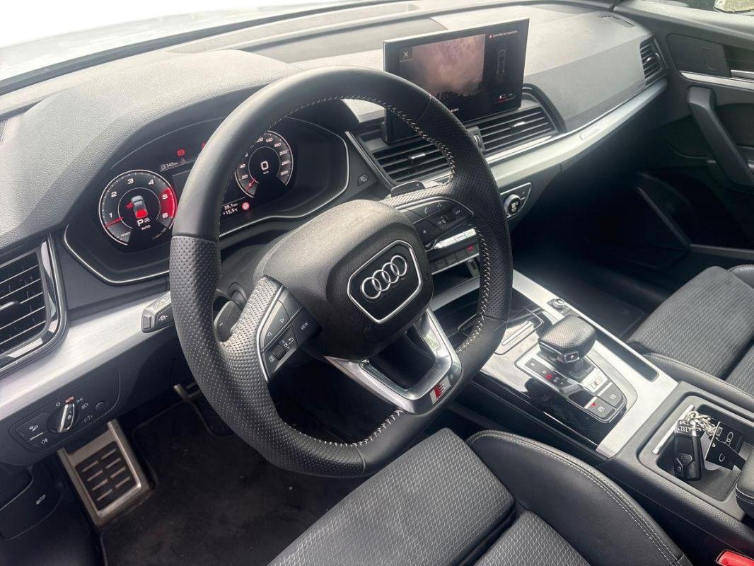 Audi SQ5 - Photo 24