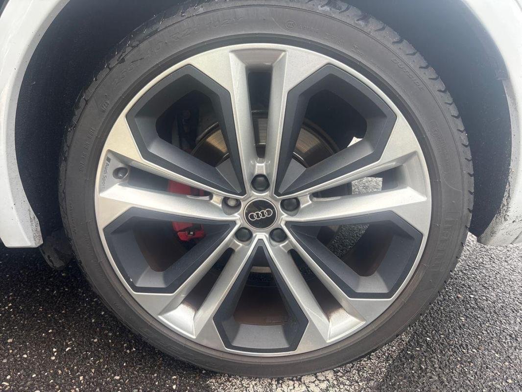 Audi SQ5 - Photo 28
