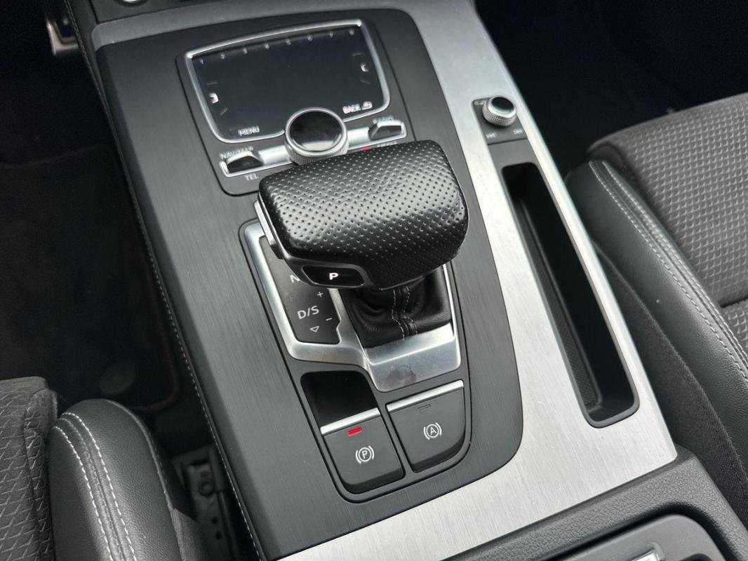 Audi Q5 - Photo 11