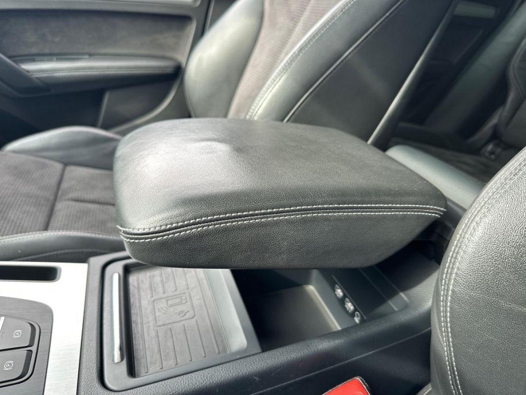 Audi Q5 - Photo 12