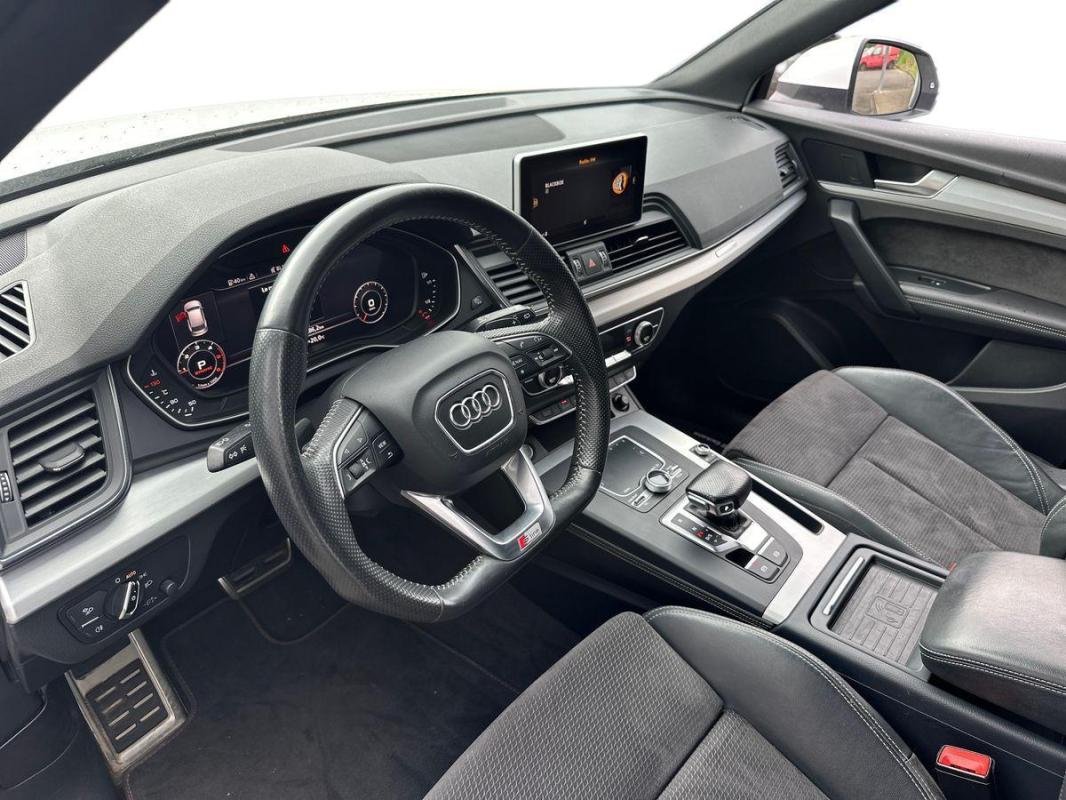 Audi Q5 - Photo 9
