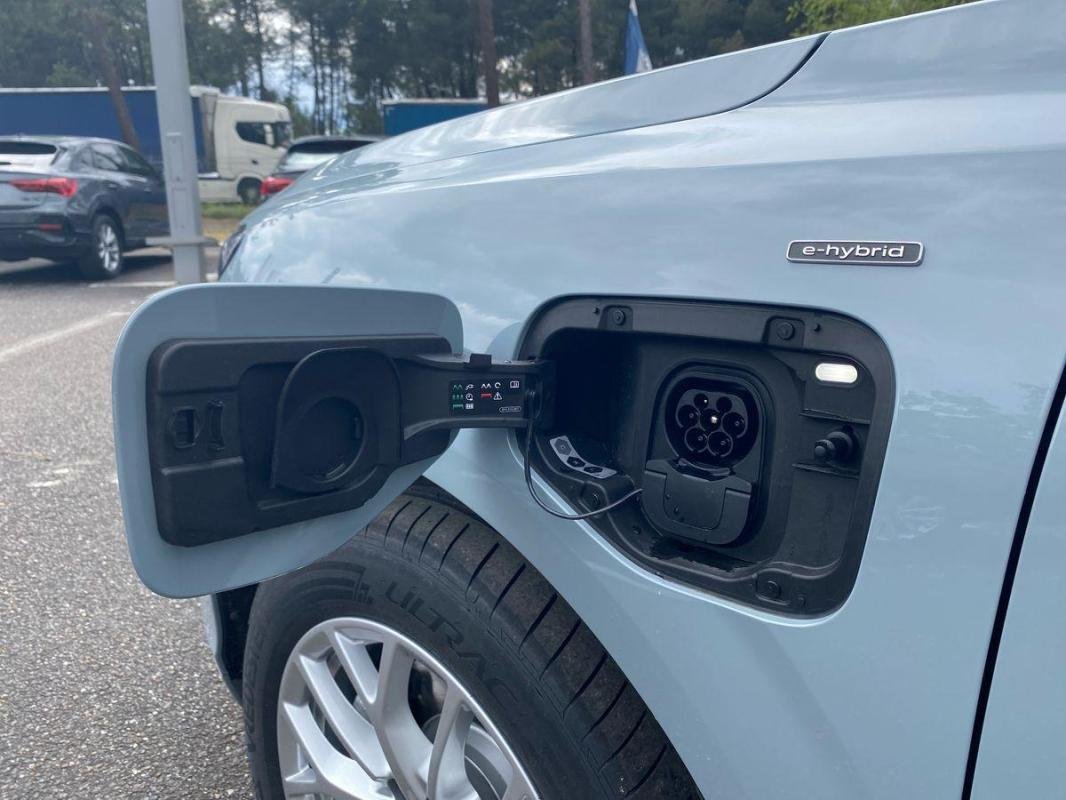 Audi Q3 - Photo 12