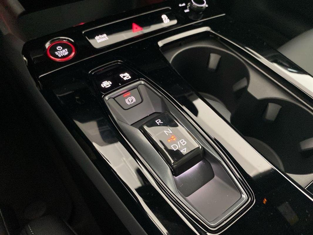 Audi A6 - Photo 14