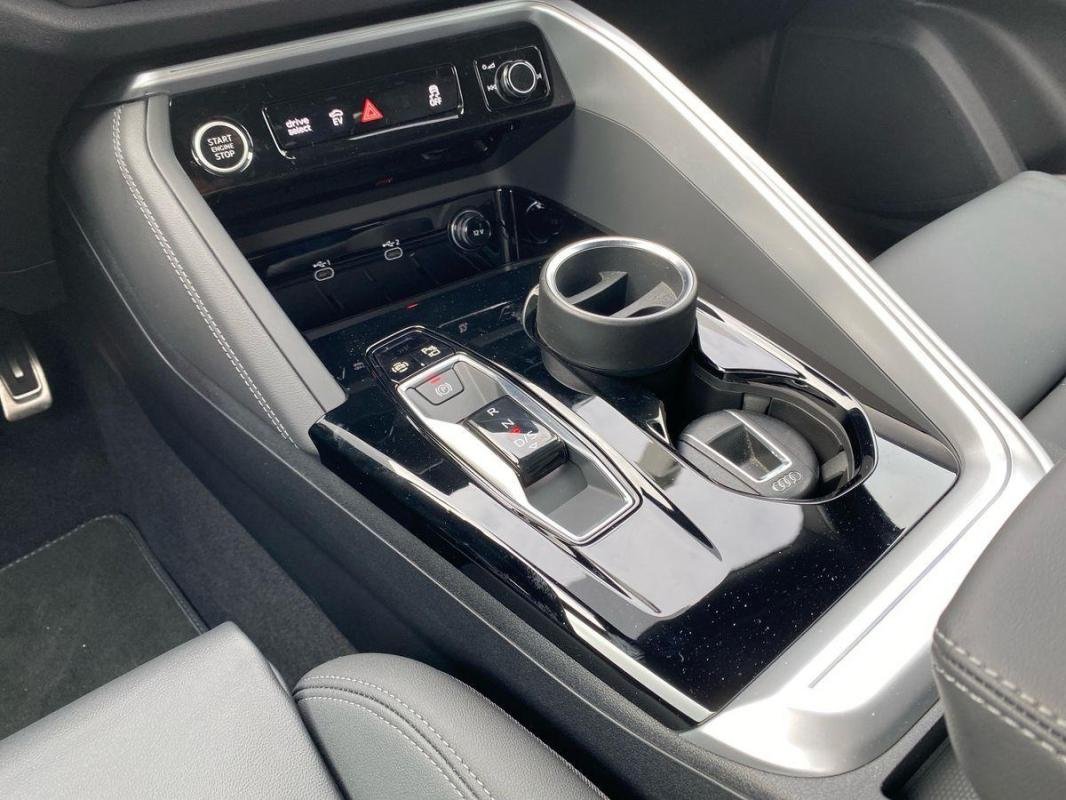 Audi Q5 - Photo 16