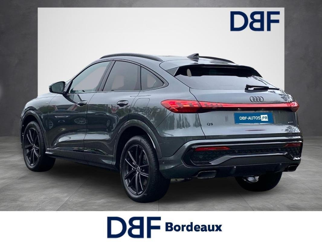 Audi Q5 - Photo 2