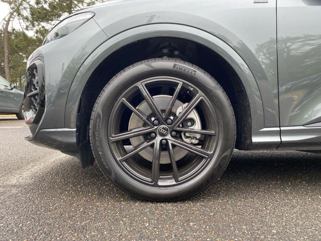 Audi Q5 - Photo 6