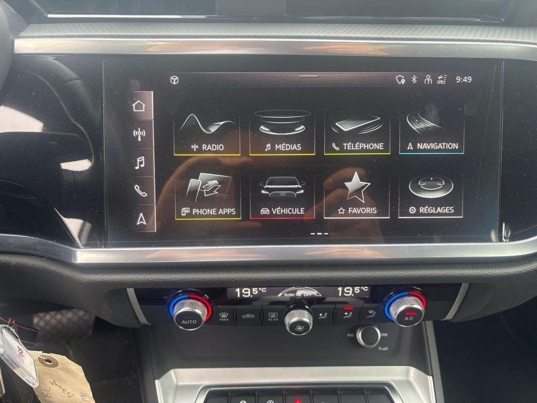 Audi Q3 - Photo 18