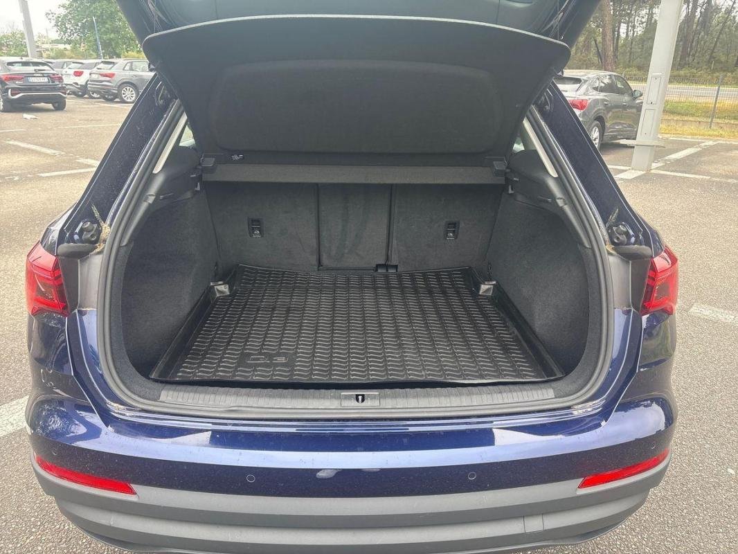 Audi Q3 - Photo 31