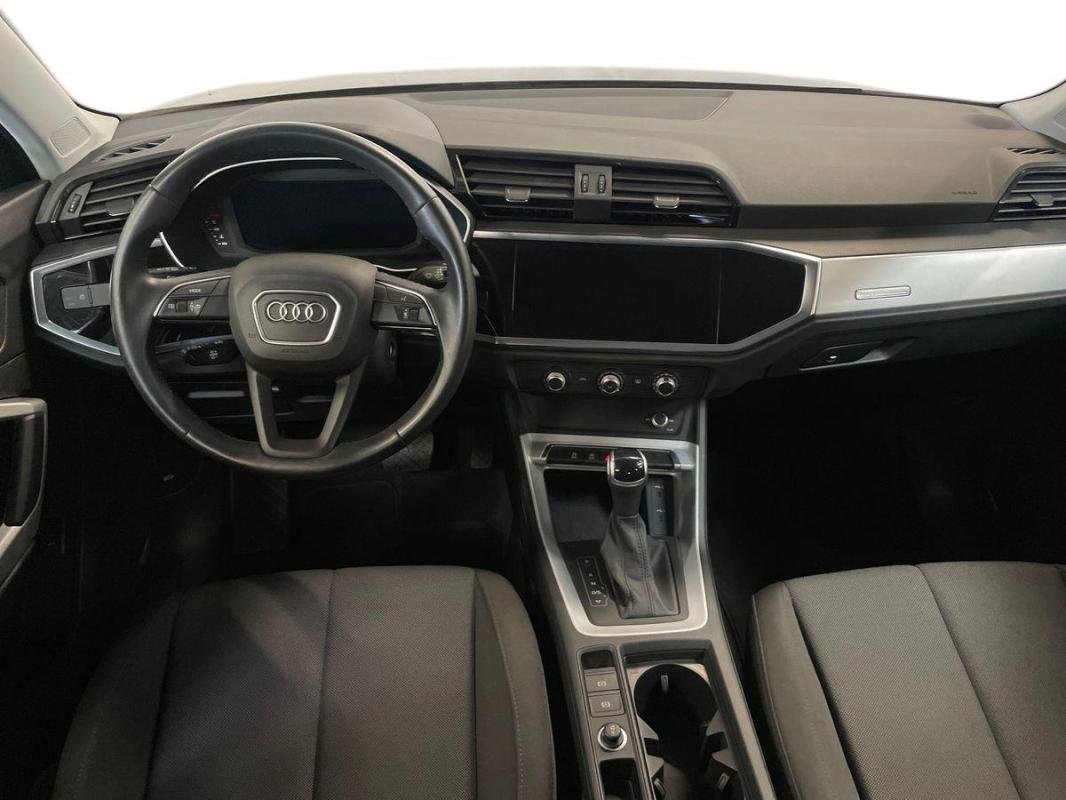Audi Q3 - Photo 24