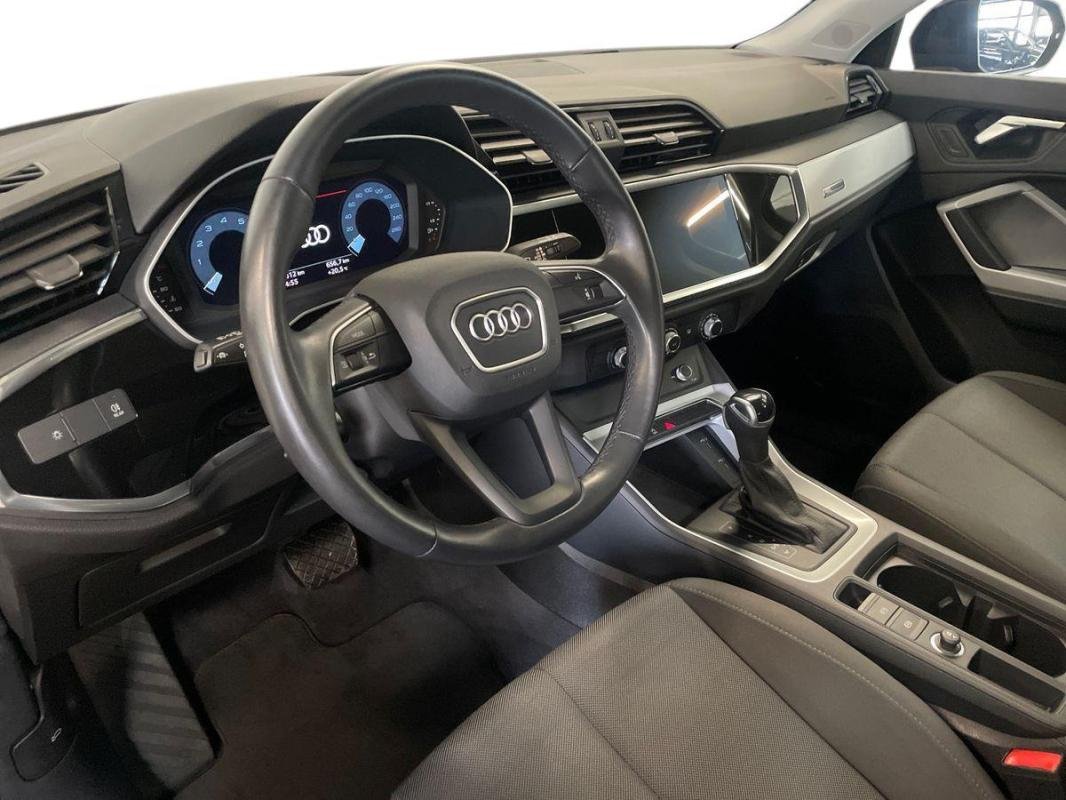 Audi Q3 - Photo 9