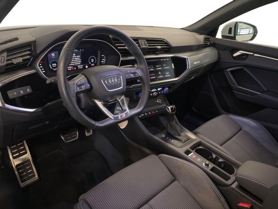 Audi Q3 Sportback - Photo 9
