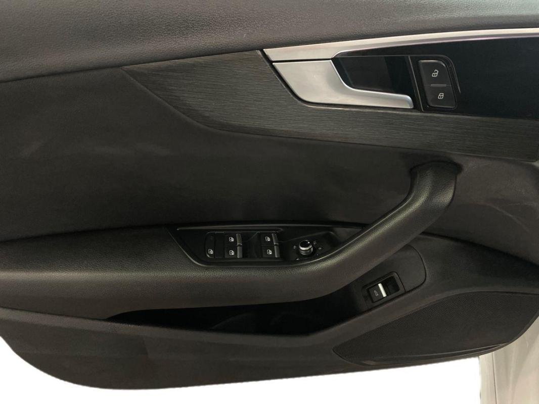 Audi A4 Avant - Photo 15