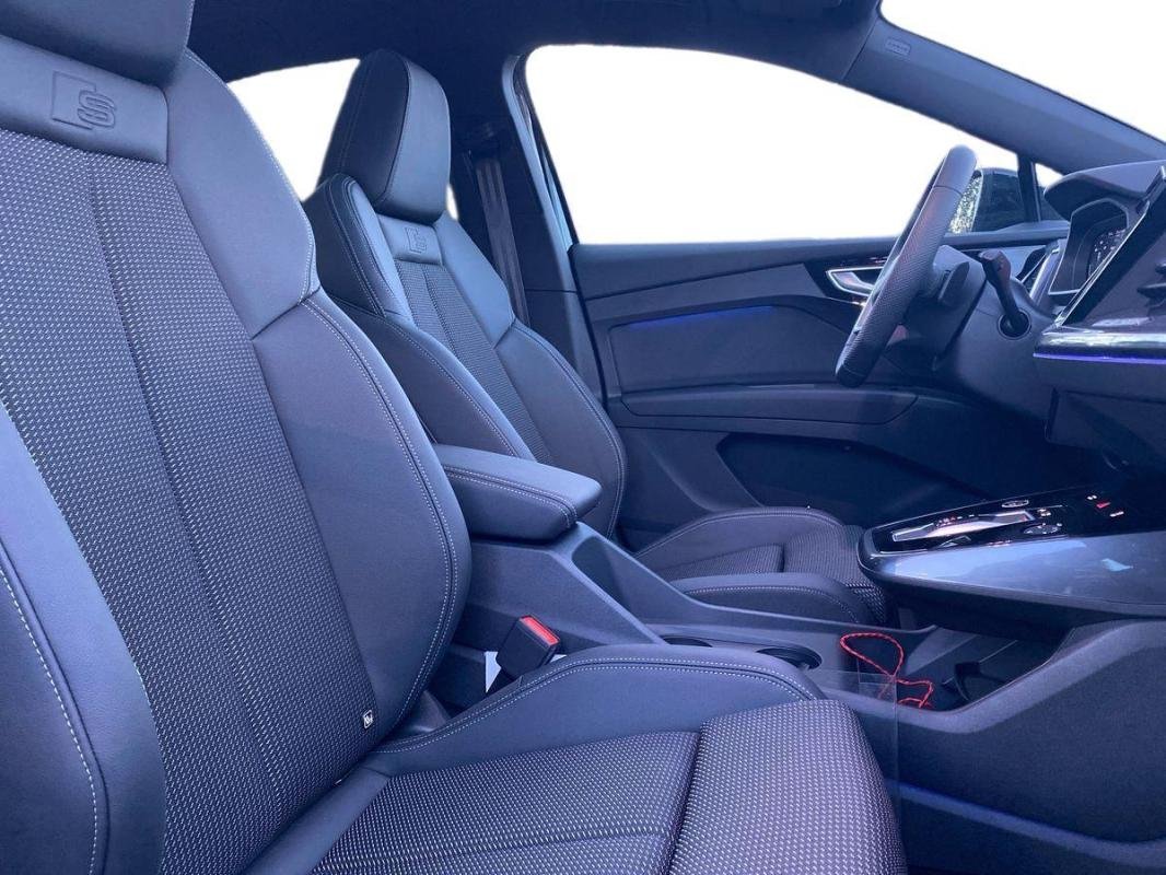 Audi Q4 e-tron - Photo 13