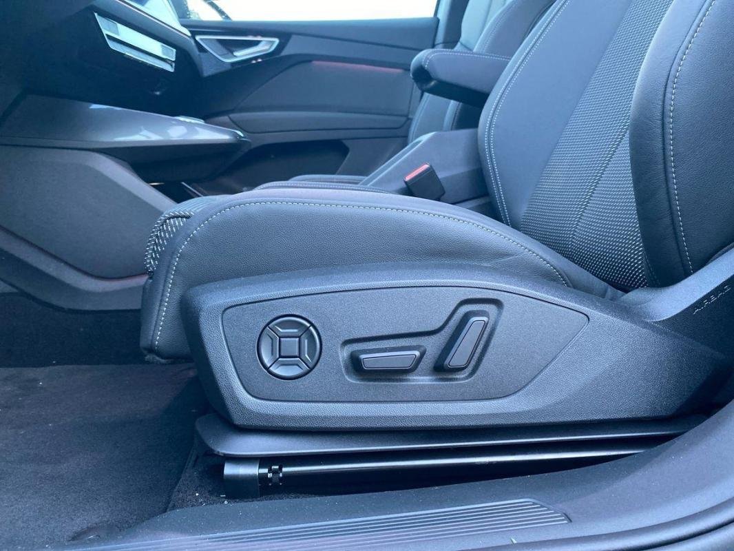Audi Q4 e-tron - Photo 14