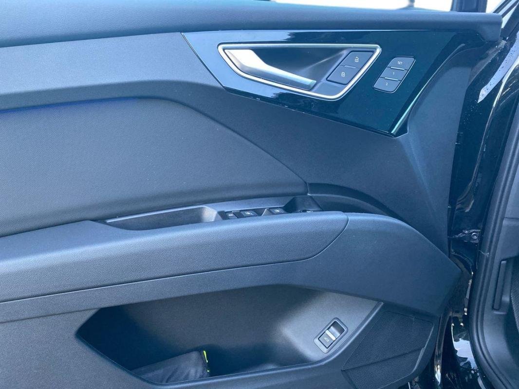 Audi Q4 e-tron - Photo 15