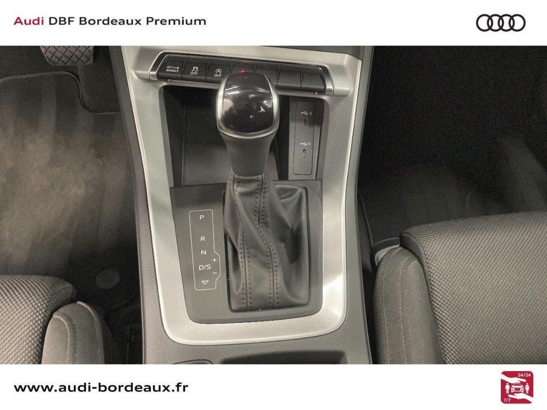 Audi Q3 - Photo 22