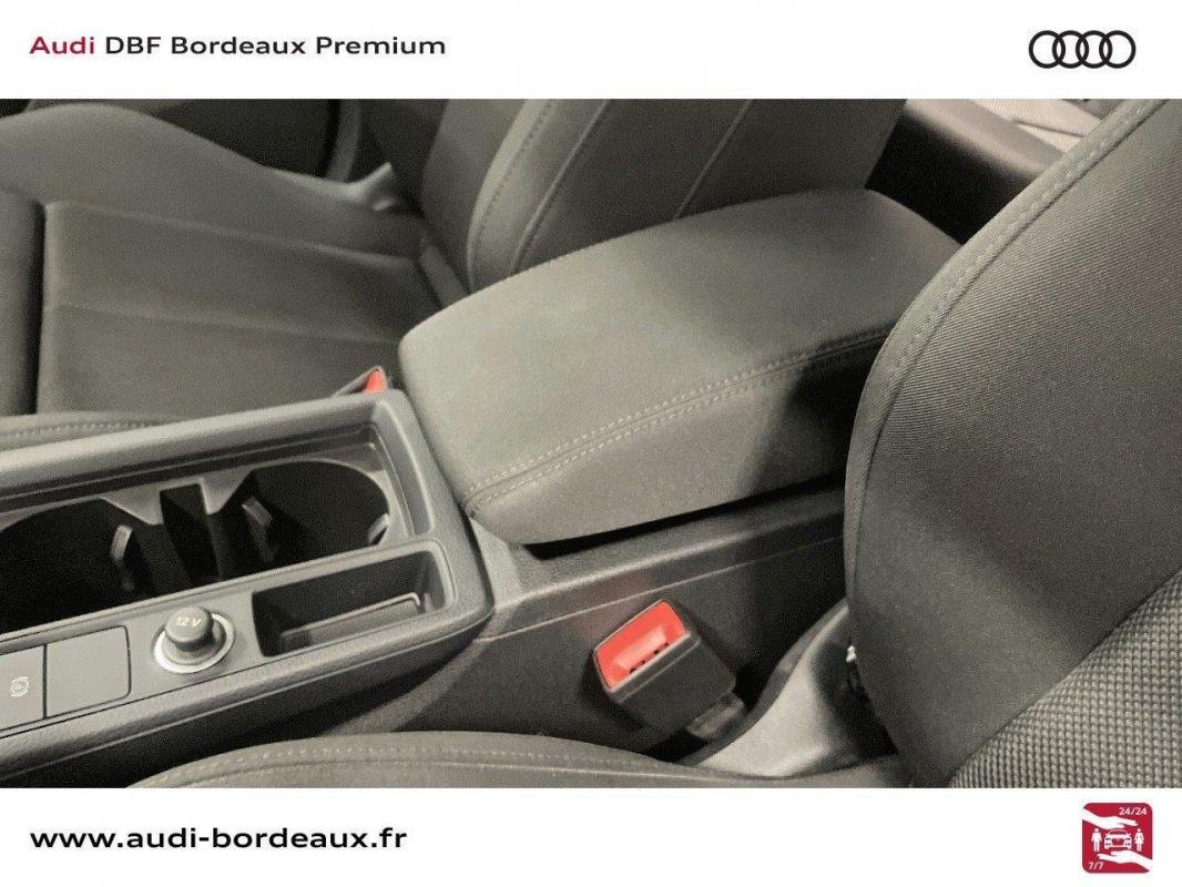 Audi Q3 - Photo 23