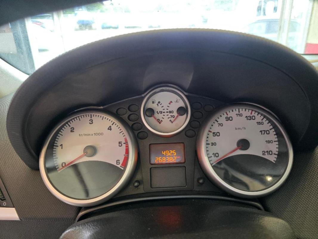 Peugeot 207 - Photo 18