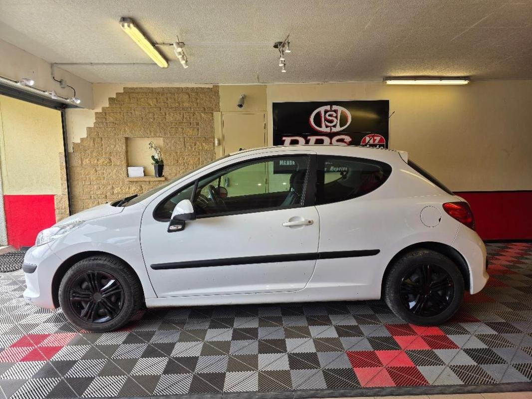 Peugeot 207 - Photo 7
