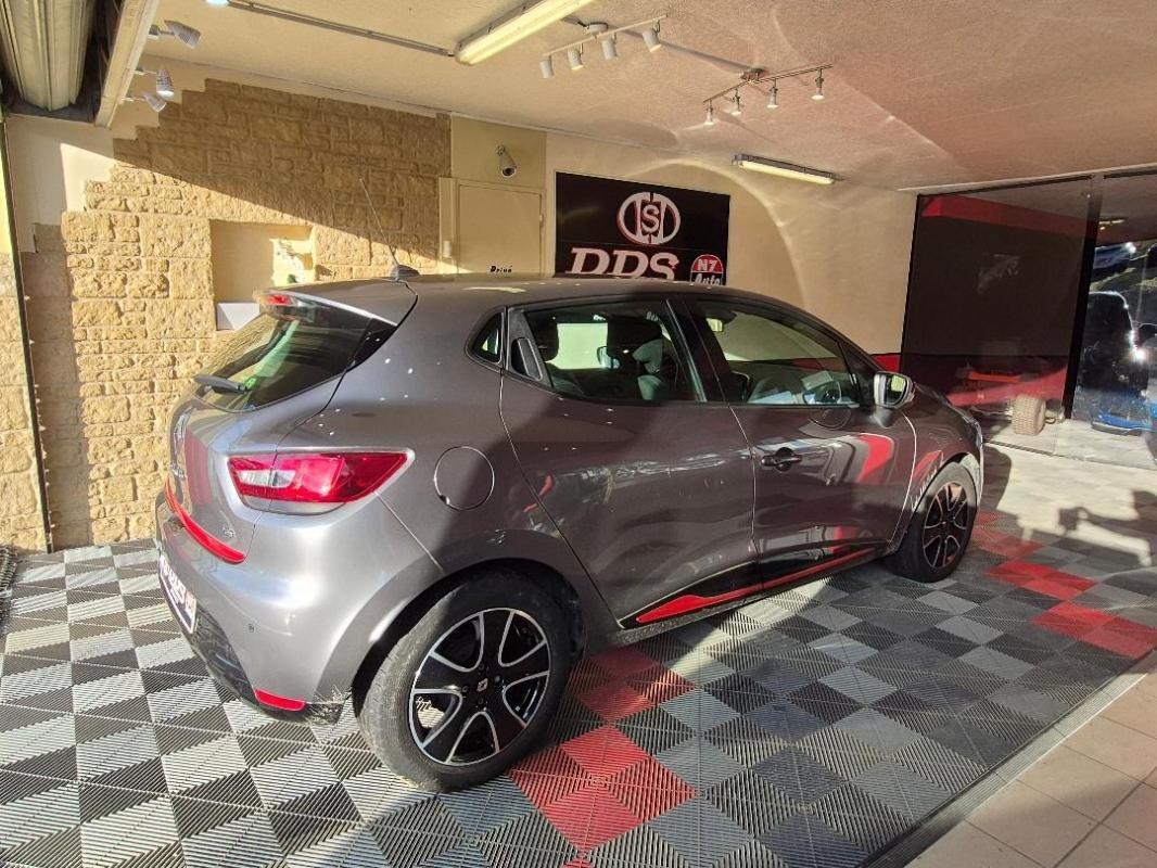 Renault Clio - Photo 2