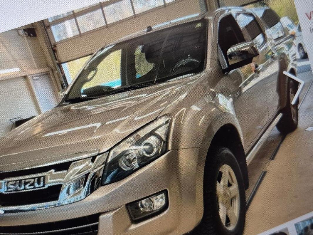 Isuzu D-max