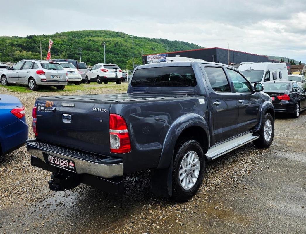 Toyota Hilux - Photo 2