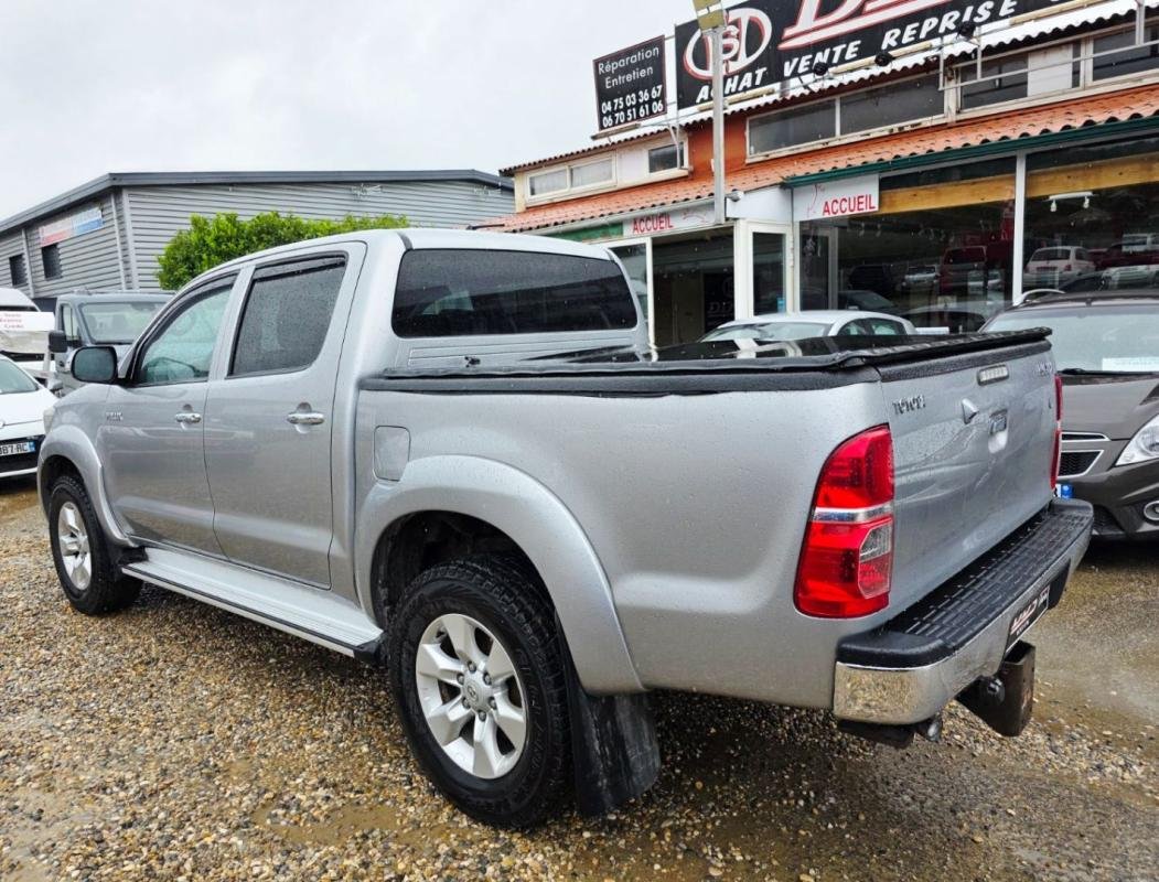 Toyota Hilux - Photo 11