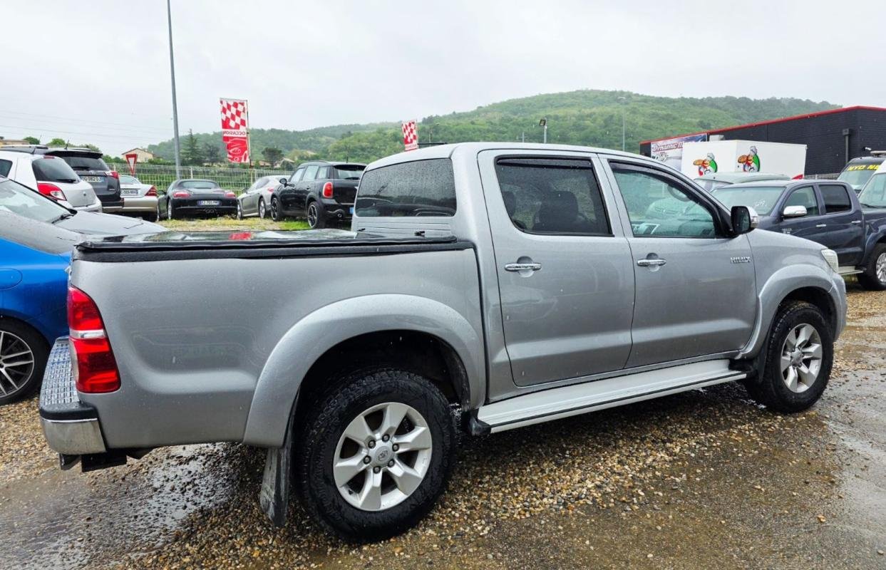 Toyota Hilux - Photo 13