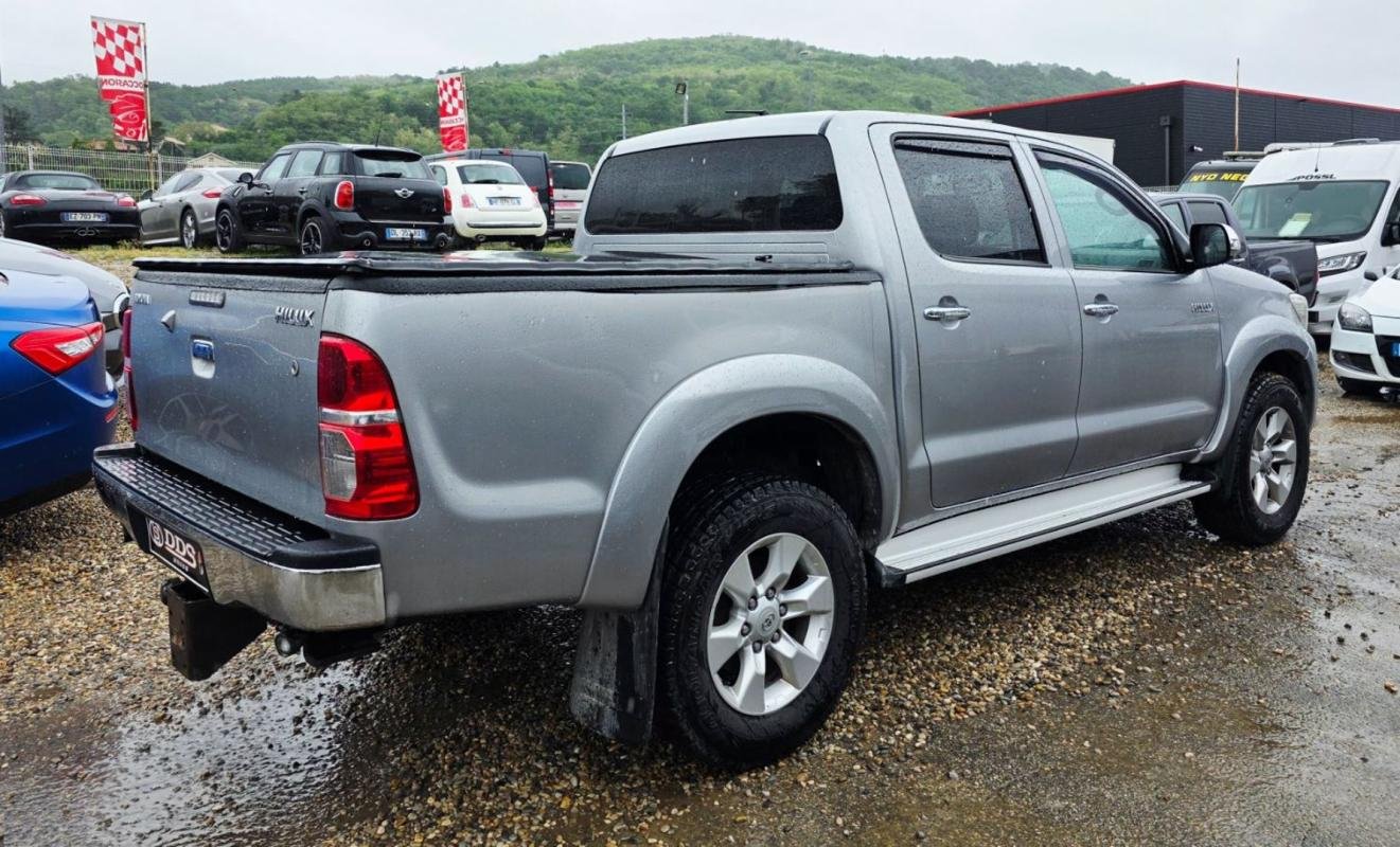 Toyota Hilux - Photo 14
