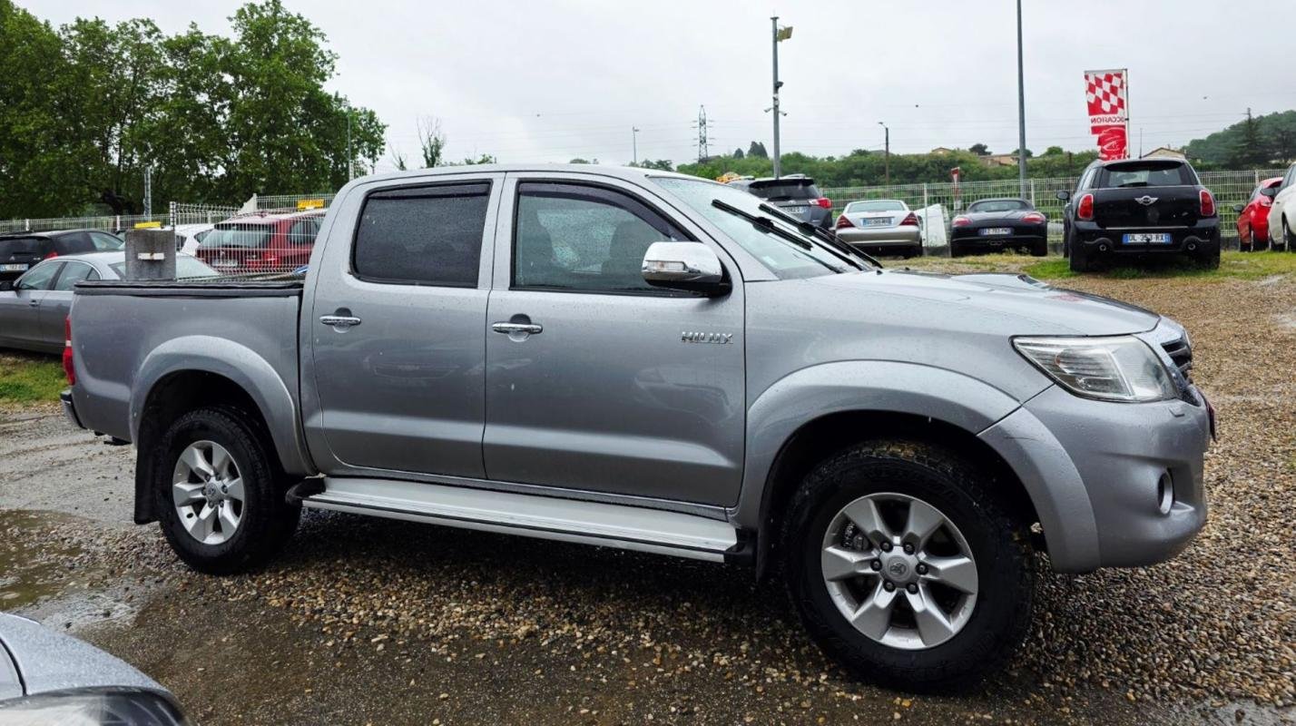 Toyota Hilux - Photo 16