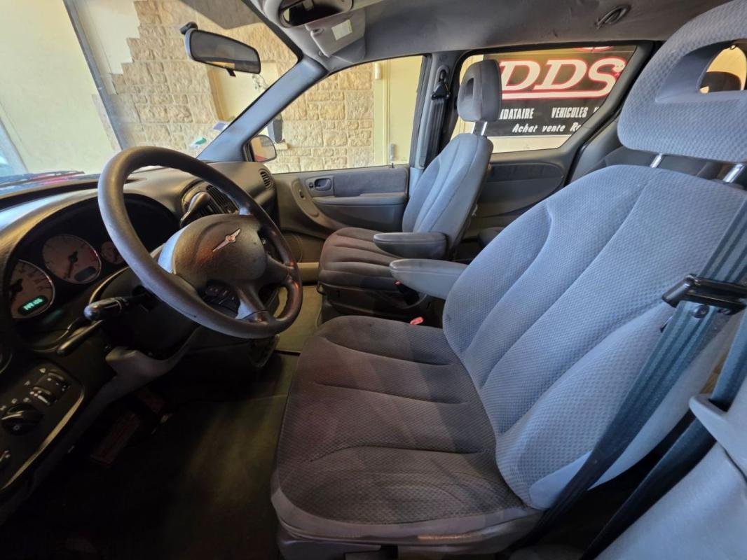 Chrysler Voyager - Photo 14
