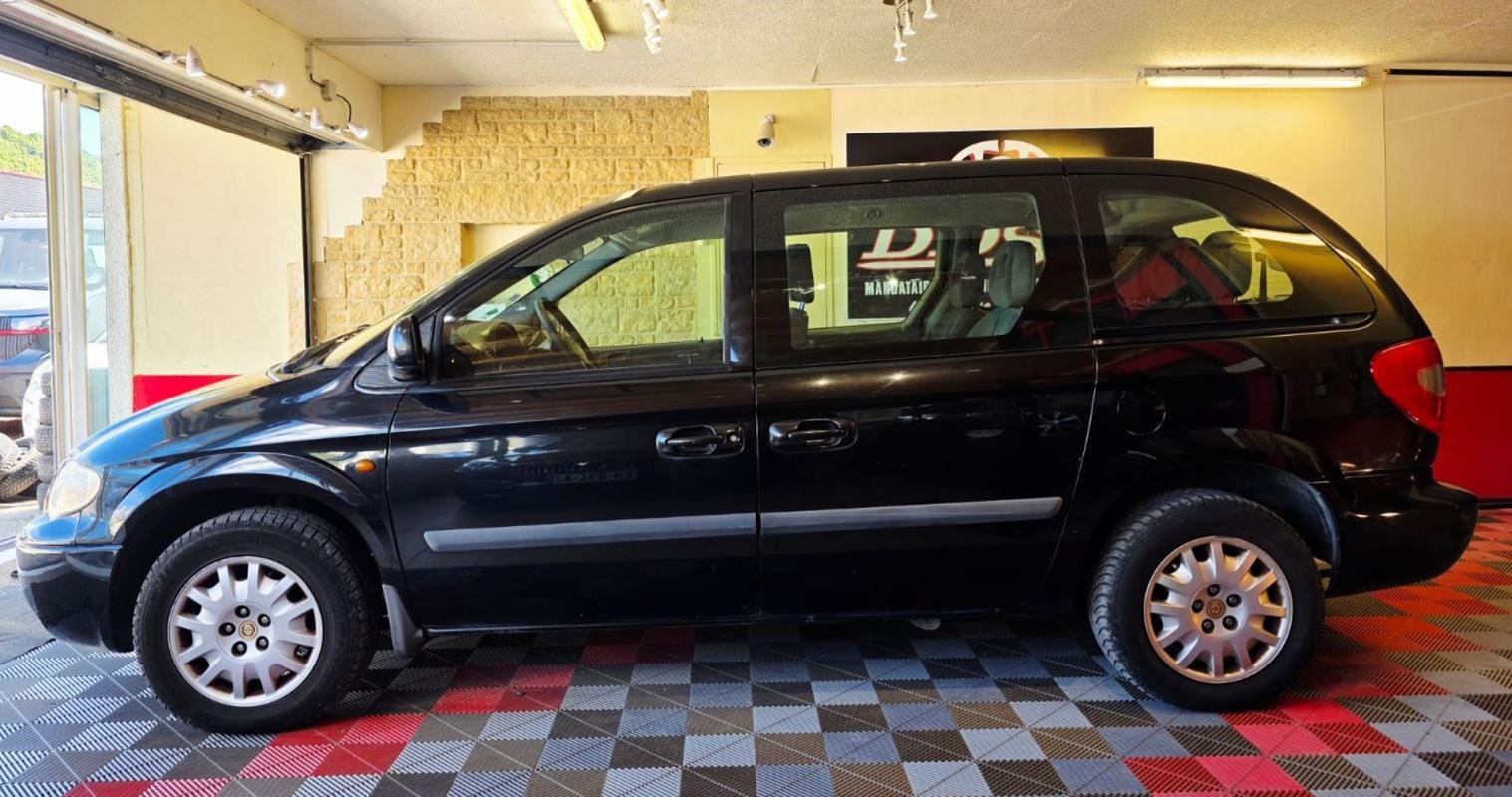 Chrysler Voyager - Photo 9