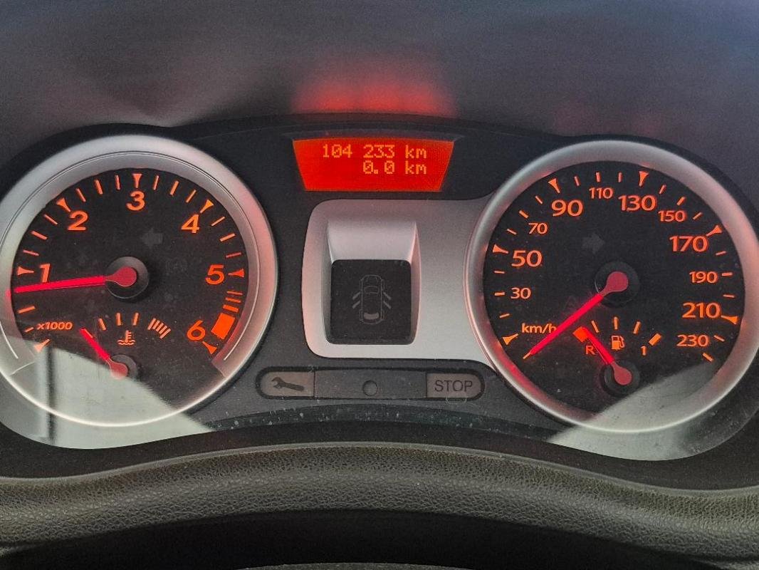 Renault Clio - Photo 16