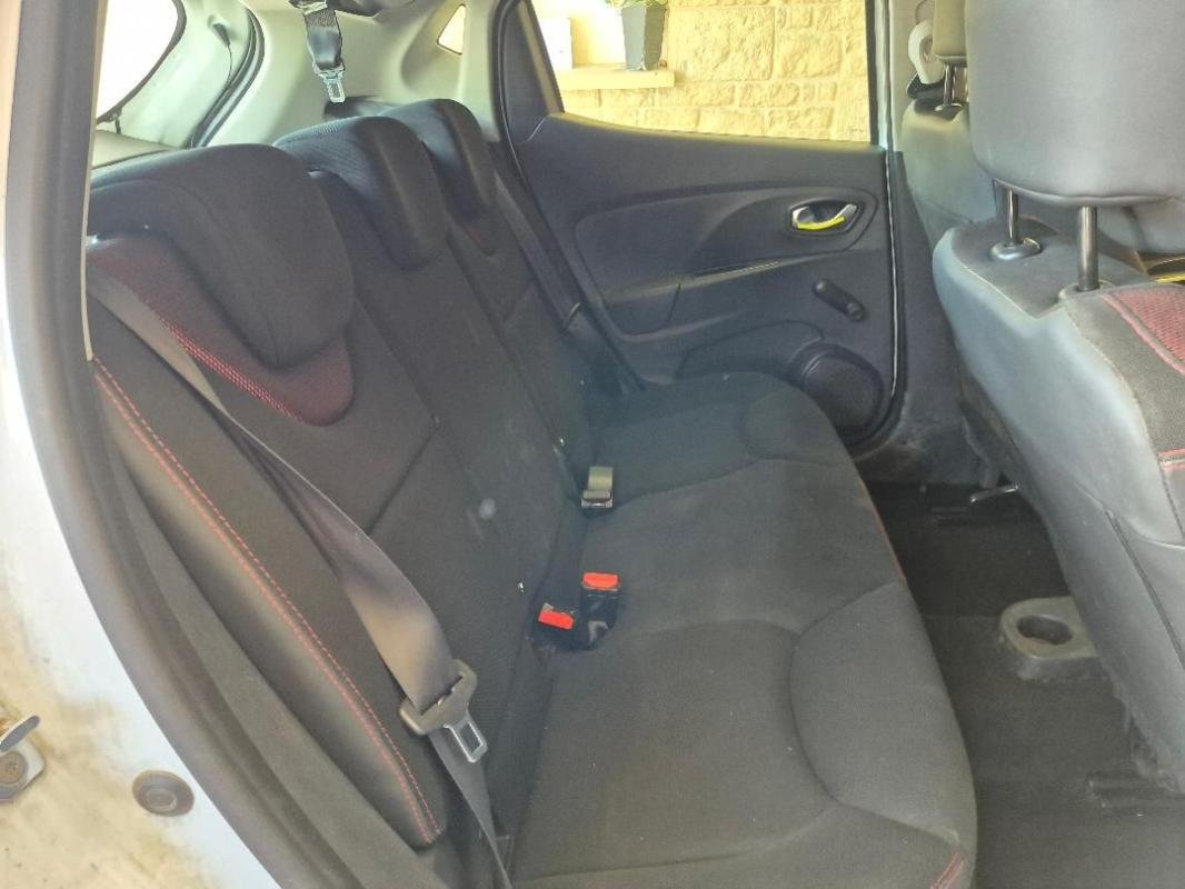 Renault Clio - Photo 12