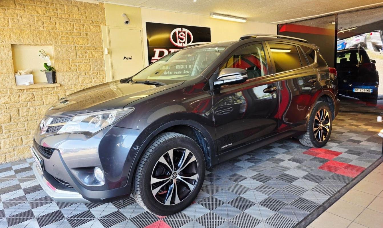 Toyota RAV4 - Photo 1