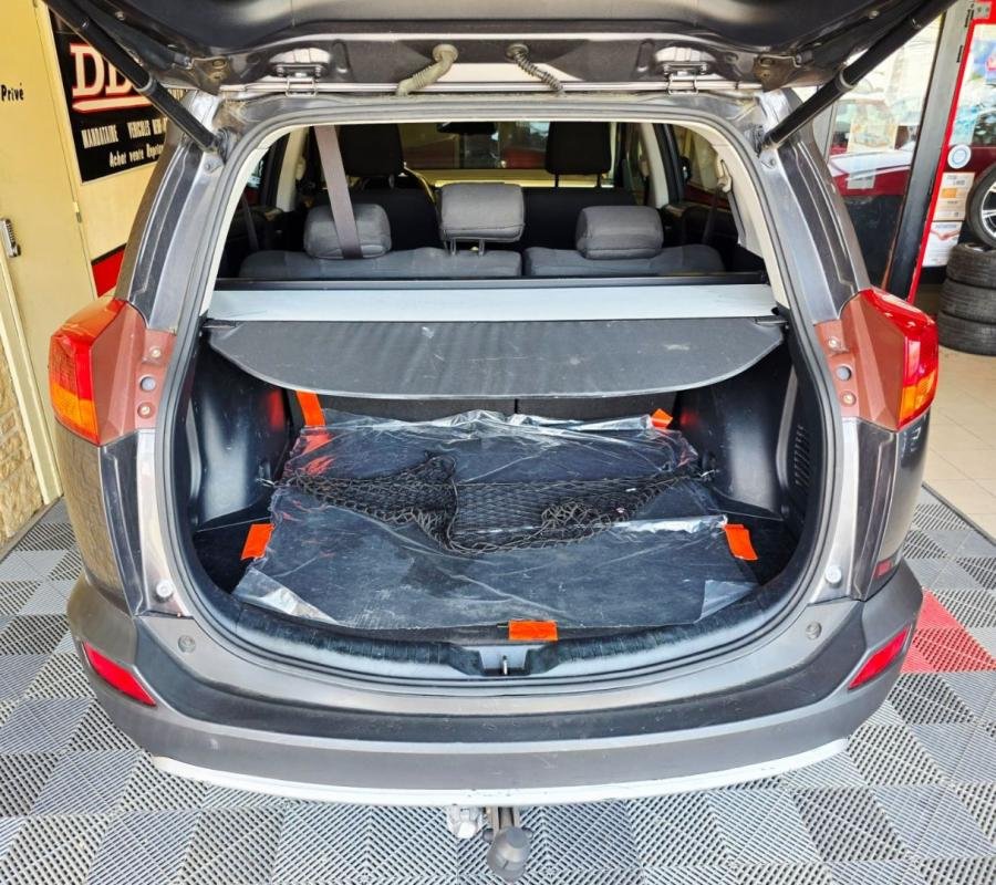 Toyota RAV4 - Photo 11