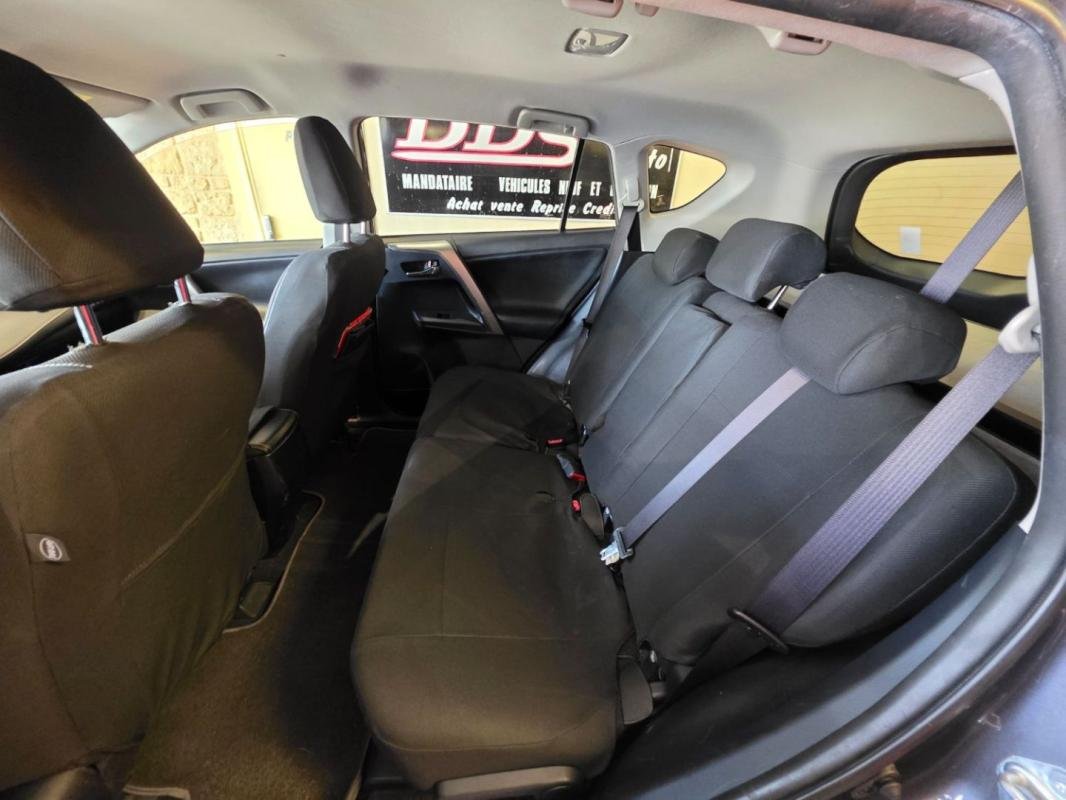 Toyota RAV4 - Photo 16