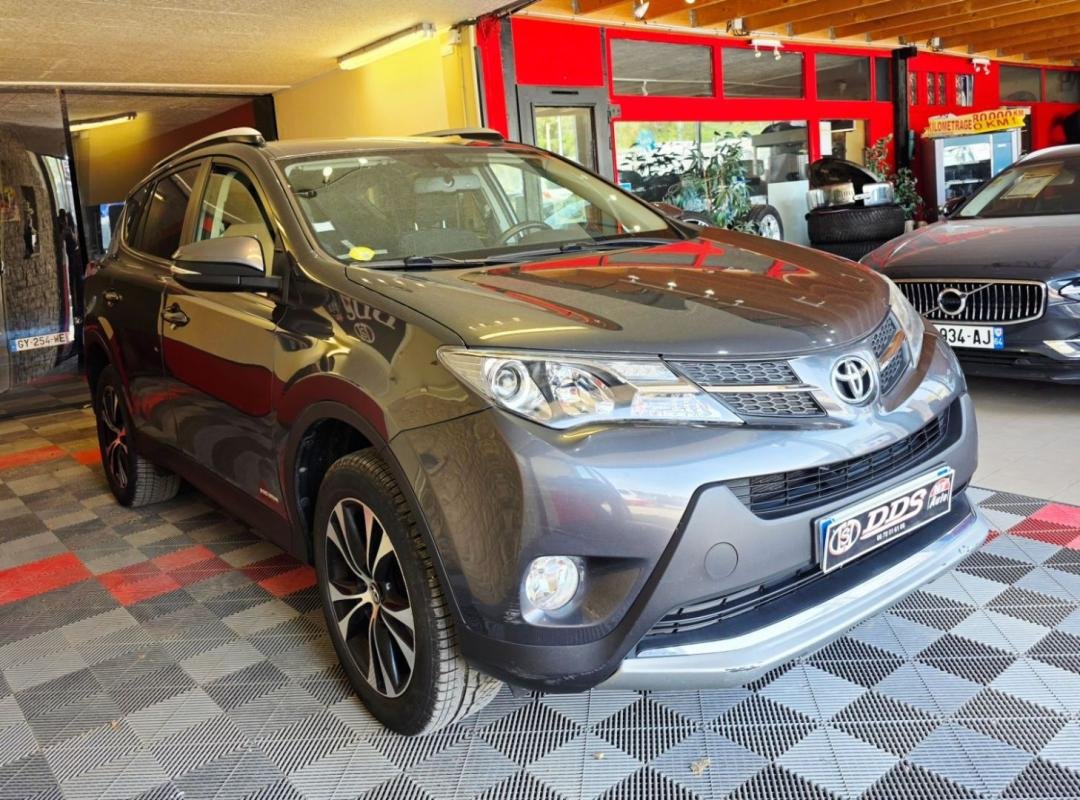 Toyota RAV4 - Photo 4