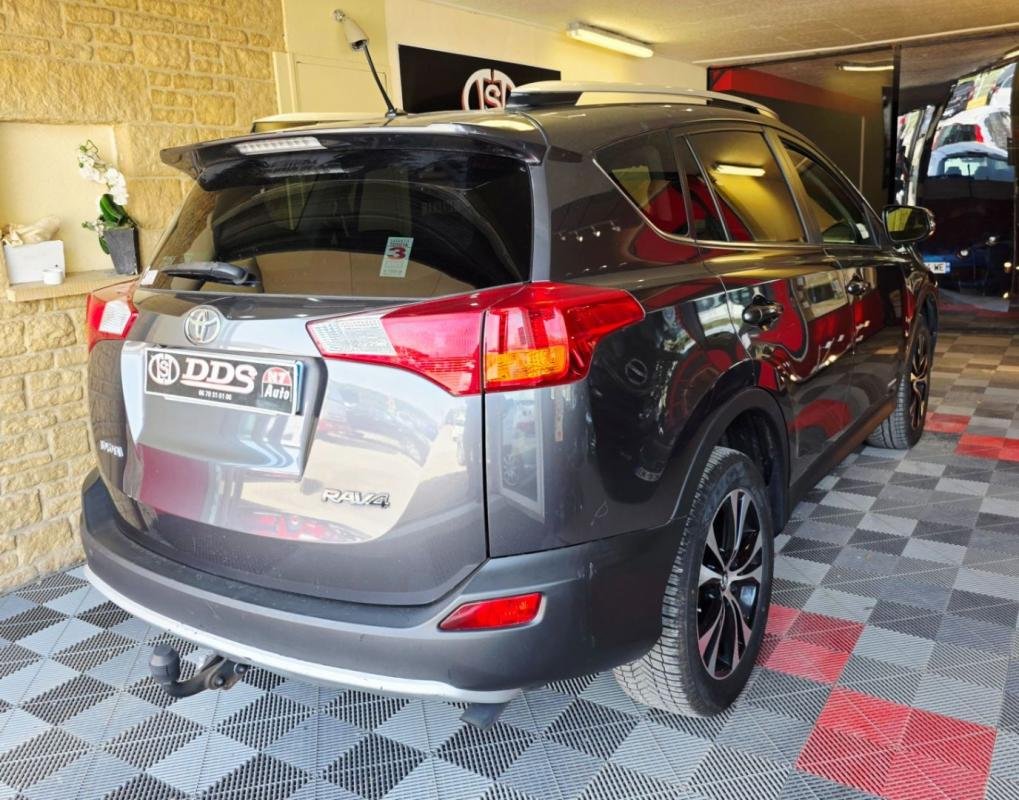 Toyota RAV4 - Photo 7