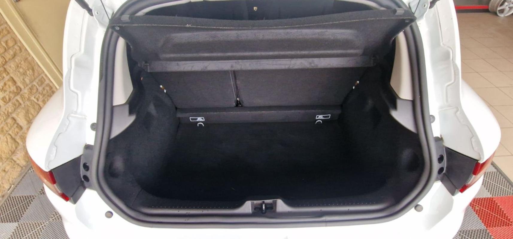 Renault Clio - Photo 15
