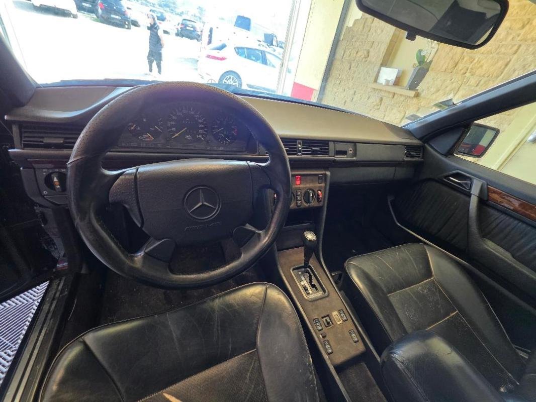 Mercedes 300 - Photo 14