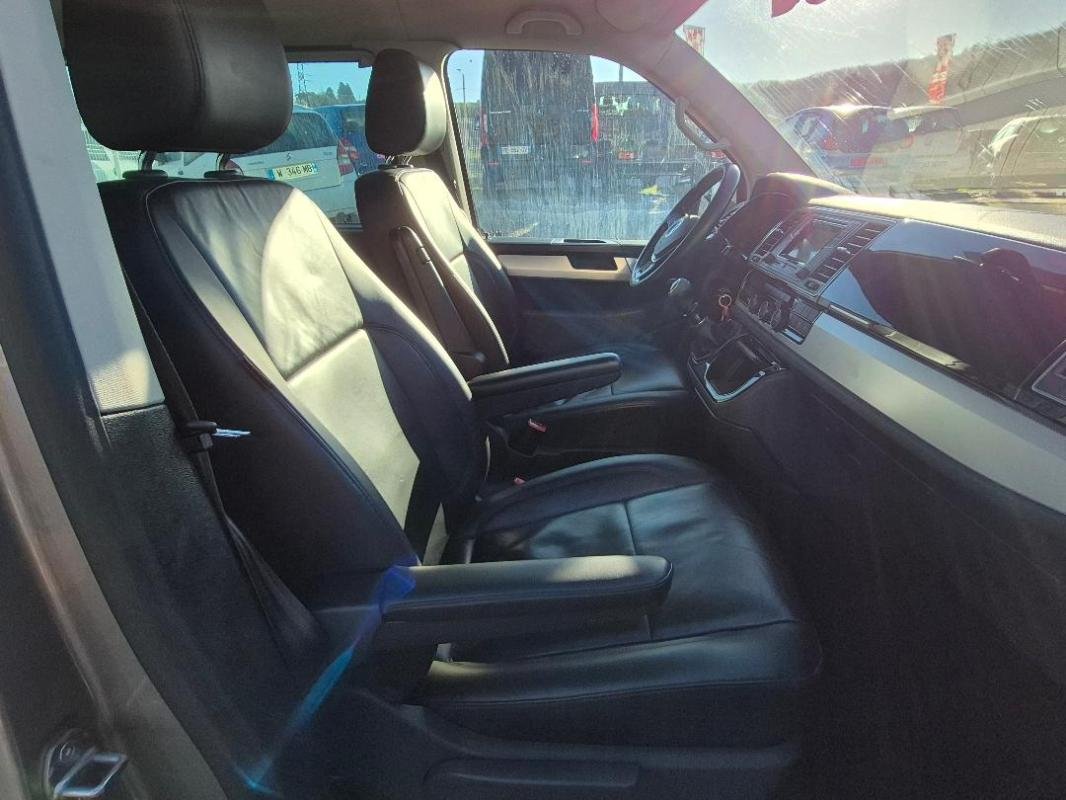Volkswagen Caravelle - Photo 21